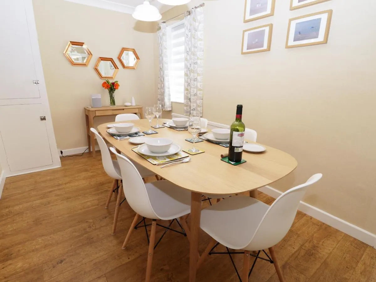 No 1 Kelly Cottages Scarborough Holiday home